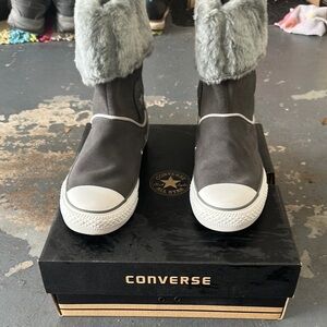 Converse Andover Hi Gray Fur-Lined Boots